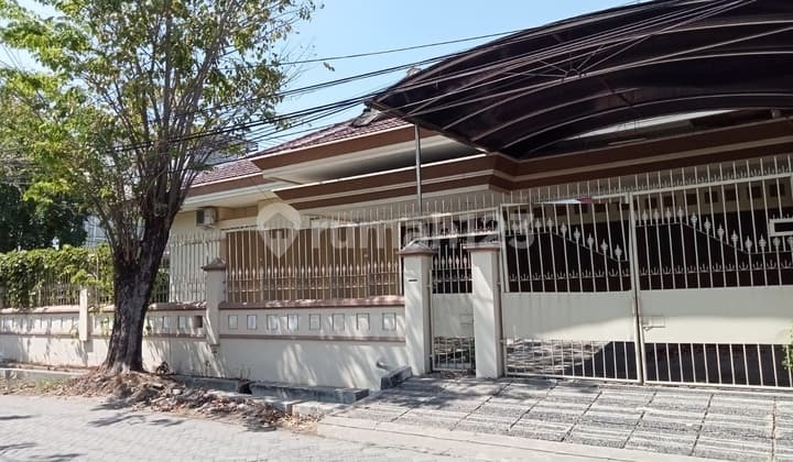 Rumah Disewakan di Raya Darmo Permai Timur Surabaya Barat