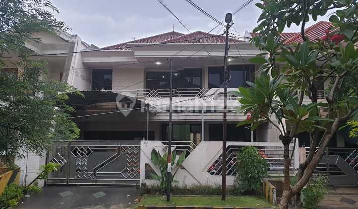 Dijual Rumah SHM di Darmo Harapan Surabaya Dijual Rumah SHM di Darmo Harapan Surabaya