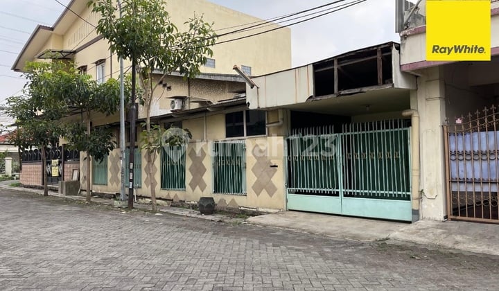 House for Sale in Dukuh Kupang Barat, Surabaya