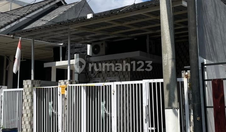 House for Sale in North Kebraon Manis, Surabaya House for Sale in North Kebraon Manis, Surabaya