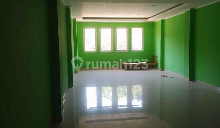 Ruko di Mainroad Otista Bandung. Lokasi Strategis