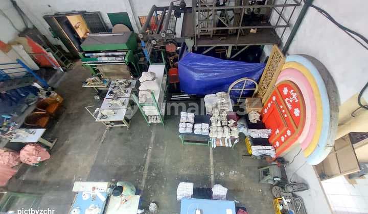 Gudang Produksi Garmen di Mainroad Gunung Batu Bandung