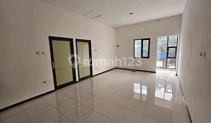 2.5-Story Shop House in Astana Anyar, Bandung City