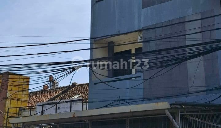 Ruko Bagus A Yani Cicadas 3,5 Lantai Siap Huni