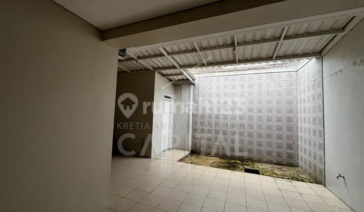 Ready-to-Occupy House in Tatar Wangsakerta, Kota Baru Parahyangan