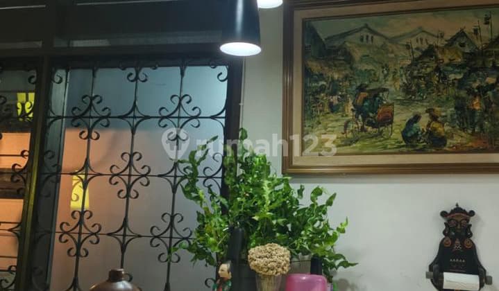 House, in Arcamanik,