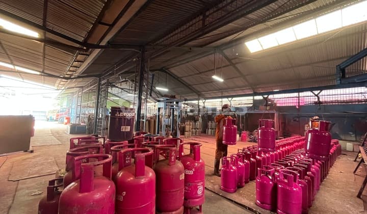 Gudang Di Jl Industri Cimareme