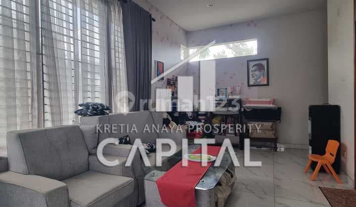 Turun Harga Rumah Semi Furnish dengan Posisi Hook Terawat dan Siap Huni di Kota Baru Parahyang