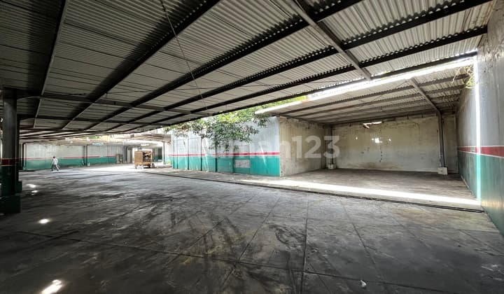 For Sale Commercial Space Former Workshop on Jl Raya Serpong Alam Sutera