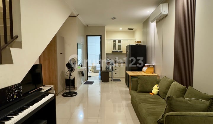 Dijual Cepat Rumah Full Furnished dan Siap Huni di Green Village Cipondoh