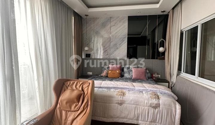 Rumah Semi Furnish Siap Huni di Riviera Cipondoh Tangerang