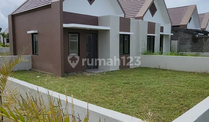 Rumah Baru Siap Huni Hook di Cluster Burgundy, Podomoro Tenjo