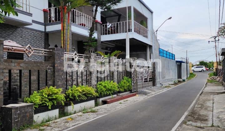 MANAHAN GUESTHOUSE - SURAKARTA