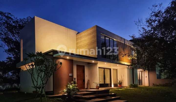 DIJUAL RUMAH HOEK MINIMALIS 2 LANTAI VERMONT PARKLAND - BSD CITY