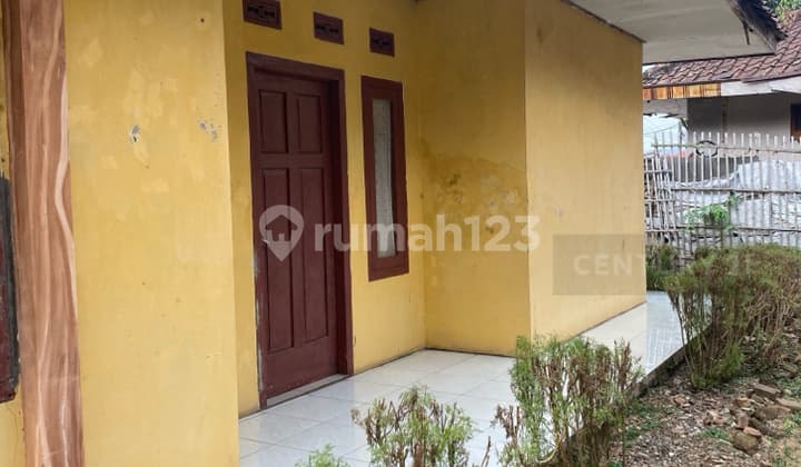 Rumah Luas Halaman Bojong Kunci Katapang