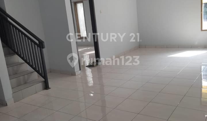 Rumah Modern 2 Lantai Siap Huni Cluster Antapani
