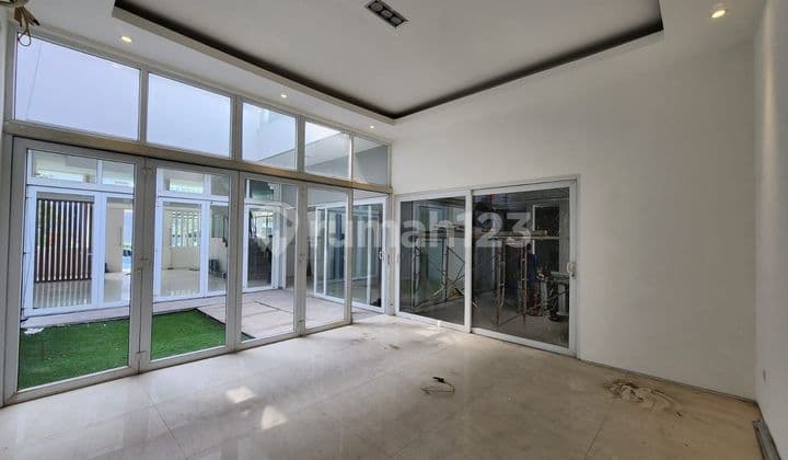 Luxury 3-Story House for Sale in Citra 6 Area