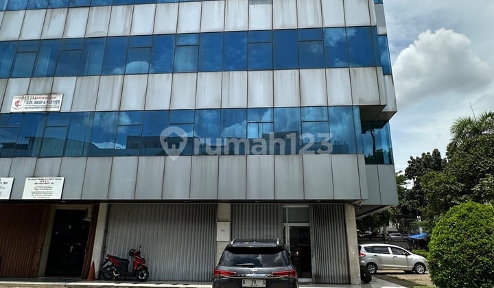 Ruko Gandeng Kedoya Elok Parkir Luas Dalam Kompleks Posisi Hook