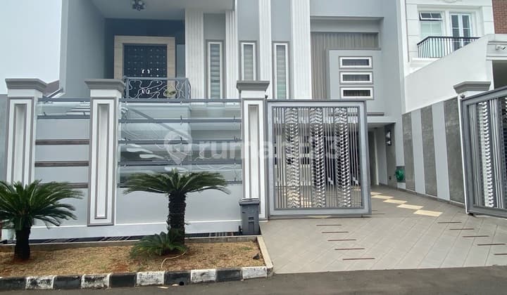 Nice 3-Story House Permata Buana Prime Location Beautiful Design