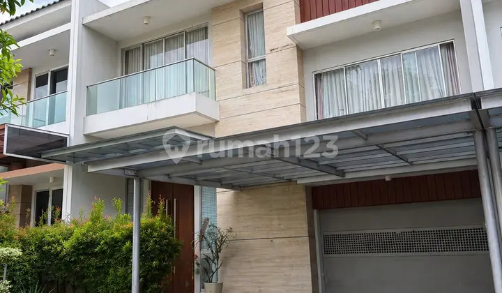 Rumah Modern Bagus di Golf Island Furnished