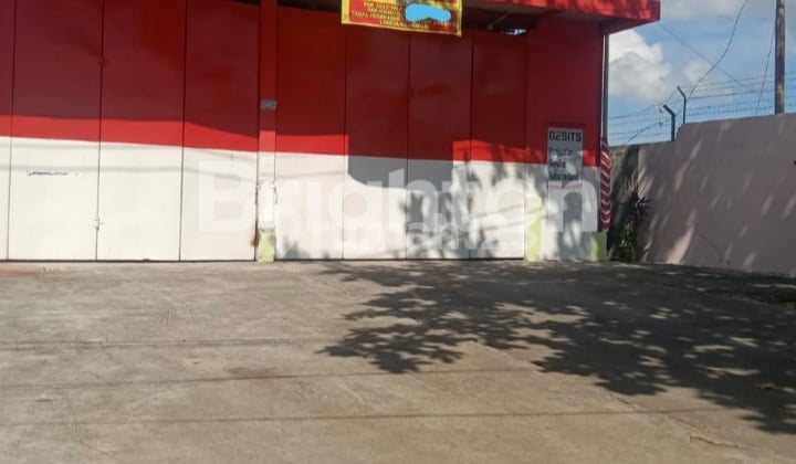 Ruko Luas di Pinggir Jalan Besar Utama Dekat Pasar Buton