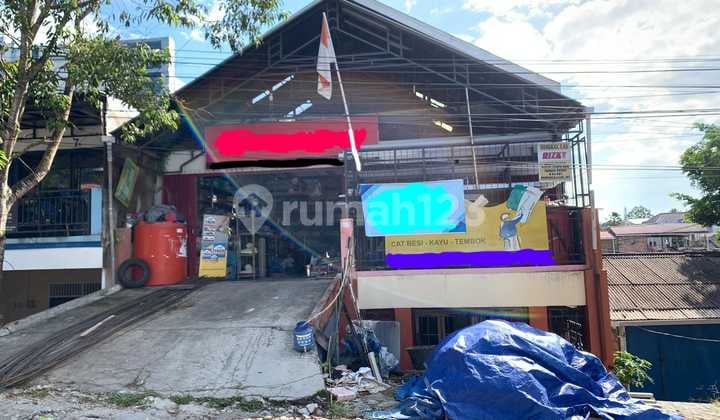 RUMAH PLUS TOKO BANGUNAN DI PINGGIR JALAN Rengganis