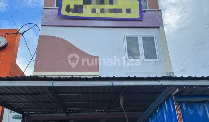 Ruko Tingkat 3 di Pinggir Jalan Dekat Bandara Sepinggan