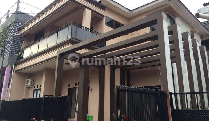 Rumah Terawat Dekat Kantor Telkom Balikpapa Ditengah Kota