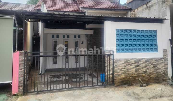 Rumah Minimalist Modern Didalam Perumahan Islami Dtengah Kota