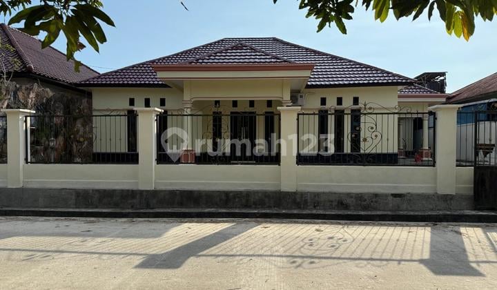 Rumah Besar Bagus Ditengah Kota Penajam Ikn