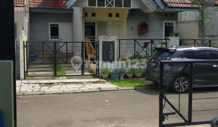 1 Lantai, Taman Depan Luas Jemur di Blkg,Kmr Art, 2 Carport,Area Tepi Tol Dkt Pasmod/Sekolahan