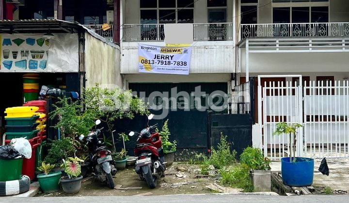 RUKO 1 PINTU BAGUS UNTUK USAHA LOKASI STRATEGIS DI TENGAH KOTA PALEMBANG