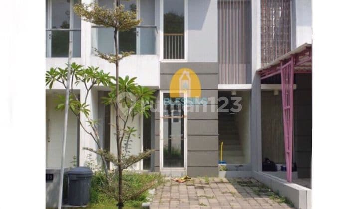 Disewakan rumah 2 lantai di Citra grand , jl Sambiroto Sematang ,Rumah 2 lantai