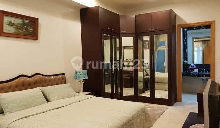 For Rent Senayan Residence Apartment 1 BR (Private lift)