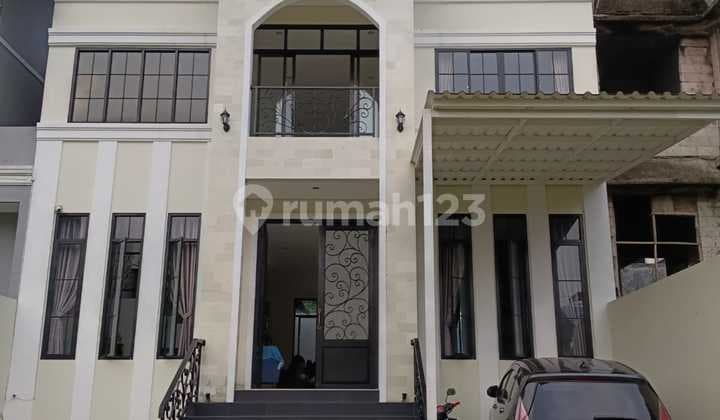Rumah cantik 2 Lantai Furnished SHM View Pegunungan Sentul City, Bogor