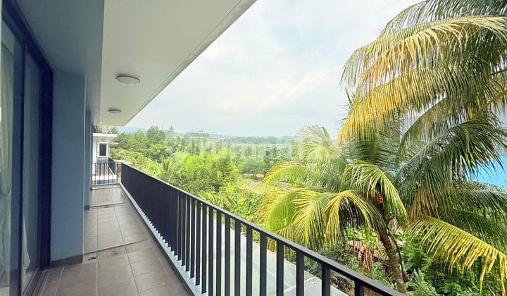 Rumah Siap Huni dengan Halaman Belakang yang Luas dengan Sport Club di Dalam Cluster di Sentul City Bogor