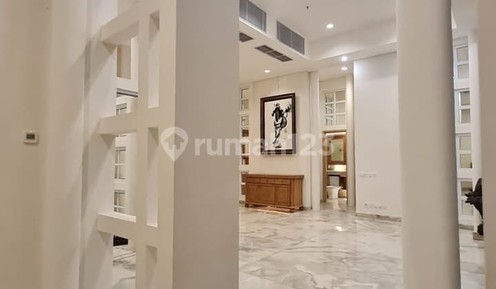 Apartemen Penthouse Hillcrest Size 170m2 Type 4+1br High Floor di Lippo Karawaci