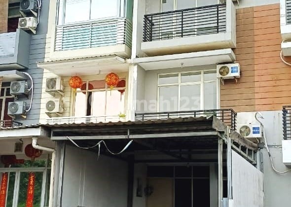 Rumah Katamaran Indah PIK 3Lt 4x11,5 3KT SHM Free 4 AC Bisa KPR