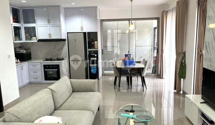 Dijual Cepat Rumah Hoek 6x15 PIK 2 Full Furnished SHM Dekat Tol