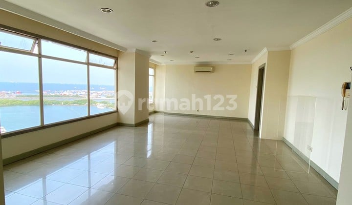 Murah! Apartemen Pantai Mutiara Tower Damar 161m 3+1BR Semi Furnish Sea View