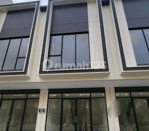 Ruko Sorrento Grande West Gading Serpong 4,5x10 Strategis Ramai