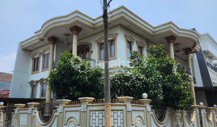 Hoek Luxury House Citra Garden West Jakarta 336M2 Full Marble, KPR Eligible