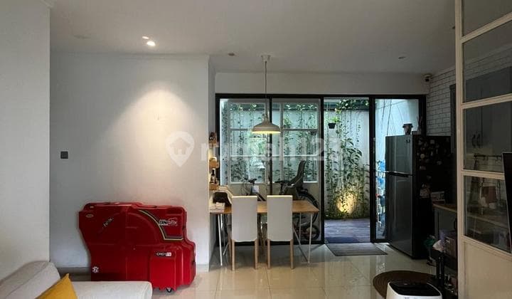 Rumah Siap Huni Full Furnished Dalam Cluster Premium di Bintaro Jaya
