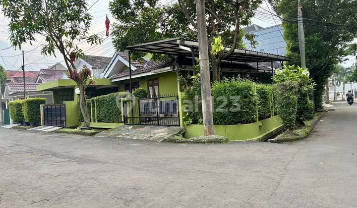 Affordable Corner House Near Pondok Ranji KRL Station Bintaro