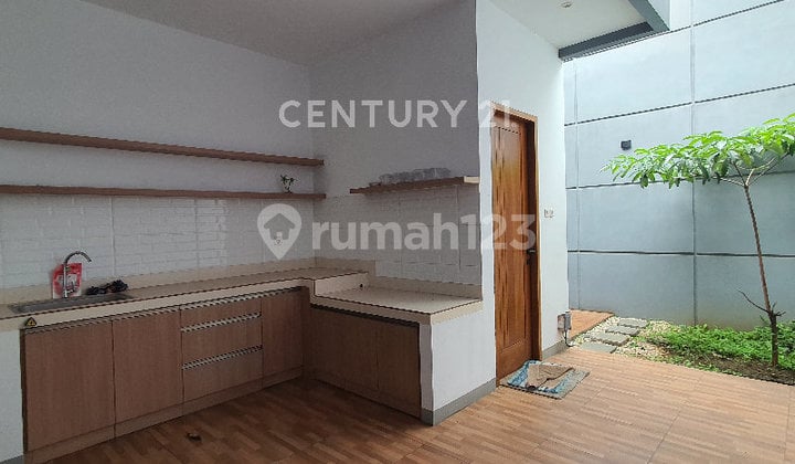 Rumah Baru 2 Lantai Siap Huni di Cluster, 500M Dari Kbp Bandung
