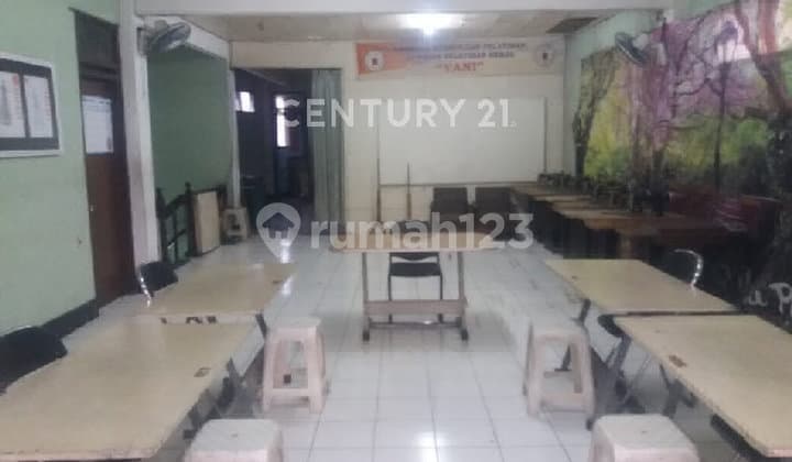 Rumah 2 Lantai bisa untuk Usaha di Jln Inggit Garnasih Kota Band