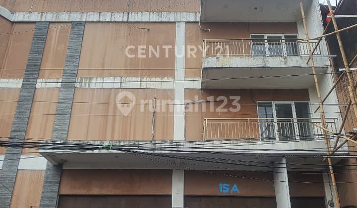 3-STORY SHOPHOUSE, 2 FRONTAGES, READY TO USE ON BKR MAIN ROAD BANDUNG