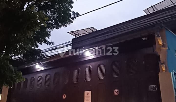 Rumah Strategis Cocok untuk Usaha di Inggit Garnasih, Bandung