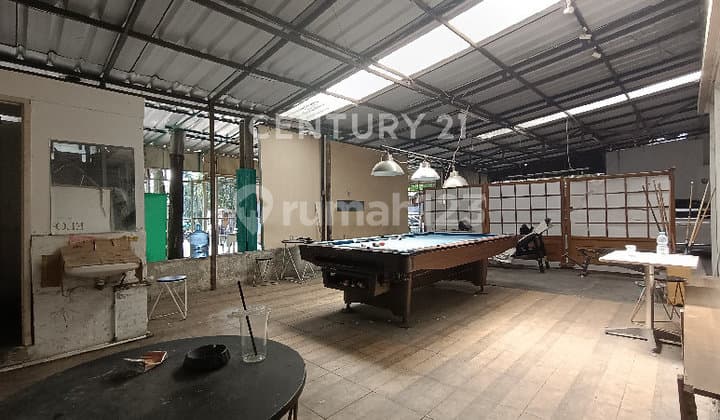 Disewakan Rumah Cantik dan Luas di Sayap Jendral Sudirman Bandung