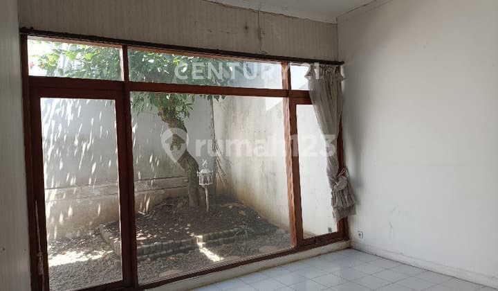 Rumah Asri di Dalam Komplek Garuda Kota Bandung